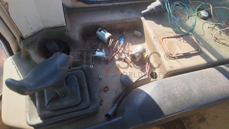 Bulldozer Caterpillar D6M