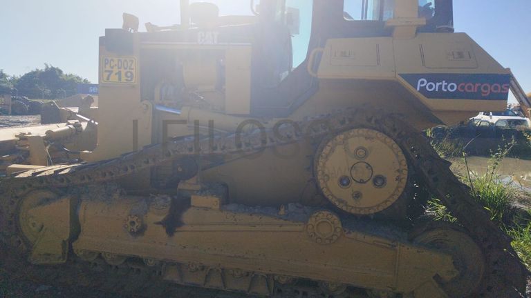 Bulldozer Caterpillar D6M