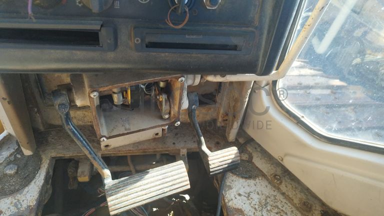 Bulldozer Caterpillar D6M