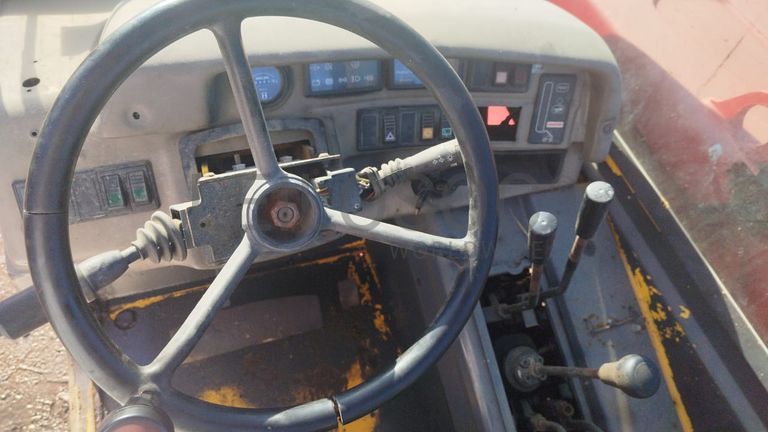 Telescópico Manitou MT1235