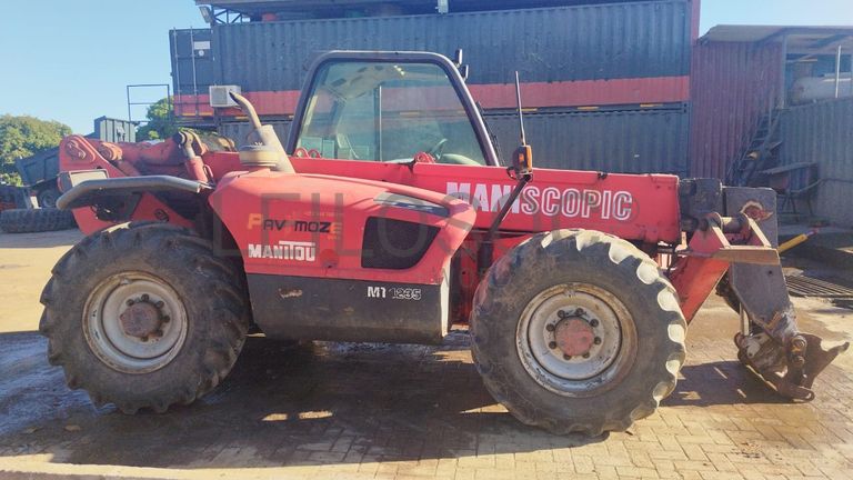 Telescópico Manitou MT1235