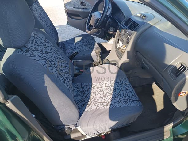 Mitsubishi Carisma · Ano 1999