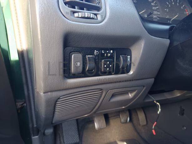 Mitsubishi Carisma · Ano 1999