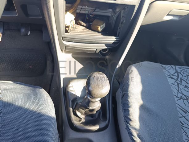 Mitsubishi Carisma · Ano 1999