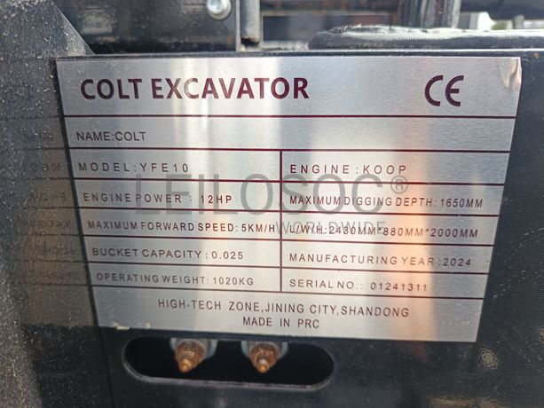Mini Giratória Colt YFE10