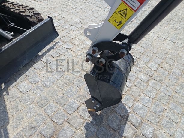 Mini Giratória Colt YFE10