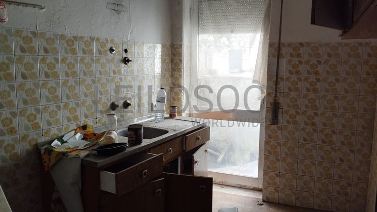 Edifício de 5 Pisos · Seia