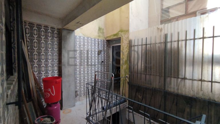 Edifício de 5 Pisos · Seia