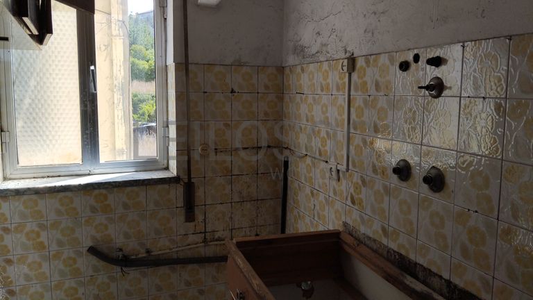 Edifício de 5 Pisos · Seia