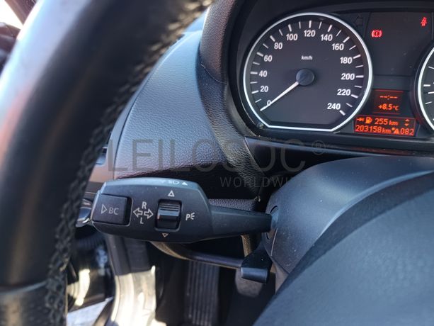 BMW 118 D · Ano 2010