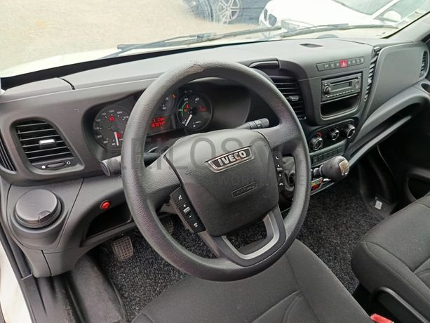 Iveco 35S13 · Ano 2016 · Caixa de Frio