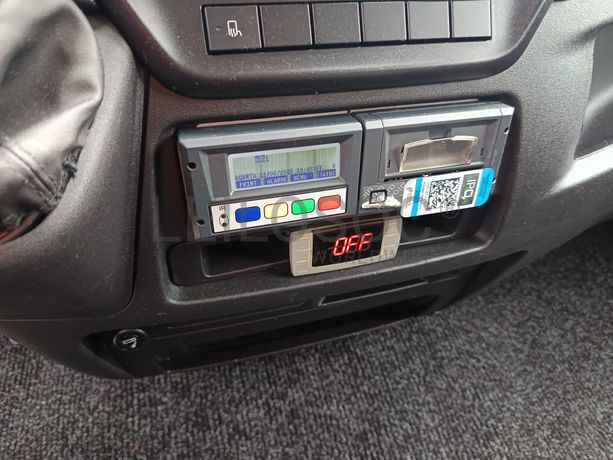 Iveco 35S13 · Ano 2016 · Caixa de Frio