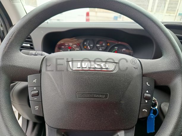 Iveco 35S13 · Ano 2016 · Caixa de Frio