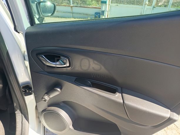 Renault Clio · Ano 2019