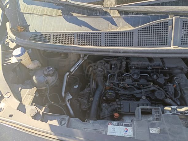 Peugeot Traveller · Ano 2019