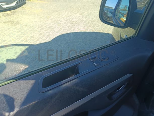 Peugeot Traveller · Ano 2019