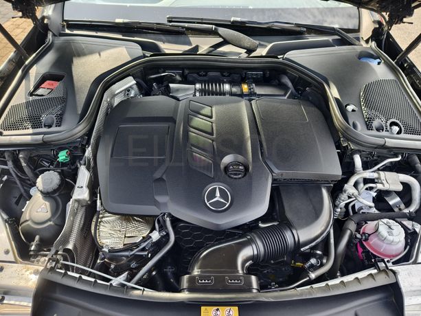 Mercedes-Benz E300 de · Ano 2020