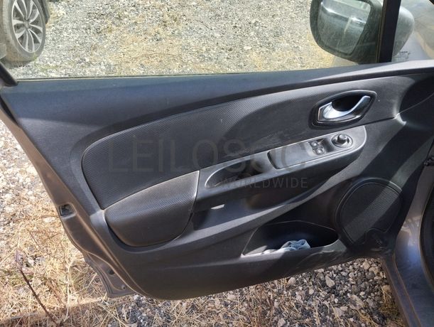 Renault Clio · Ano 2016