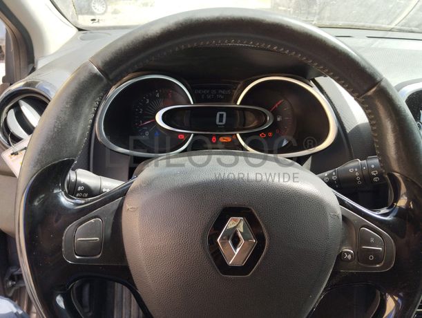 Renault Clio · Ano 2016