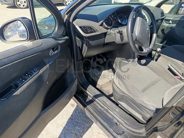 Peugeot 207 · Ano 2007