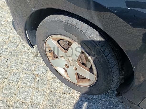 Peugeot 207 · Ano 2007