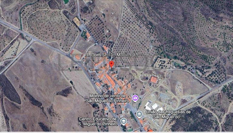 Proporção de 1/2 de Edifício · Mértola