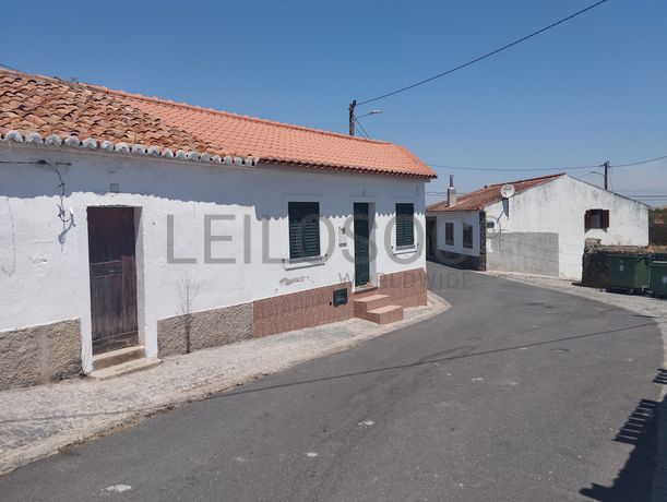 Proporção de 1/2 de Edifício · Mértola