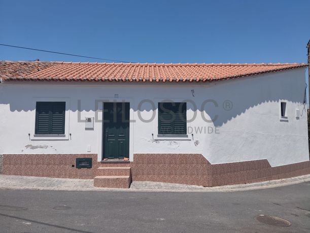 Proporção de 1/2 de Edifício · Mértola