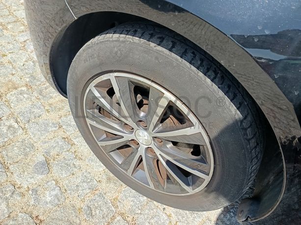 Peugeot 308 · Ano 2015