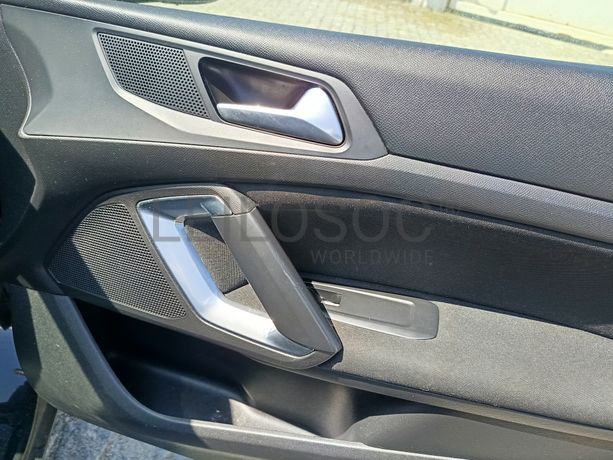 Peugeot 308 · Ano 2015