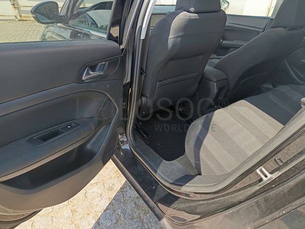 Peugeot 308 · Ano 2015