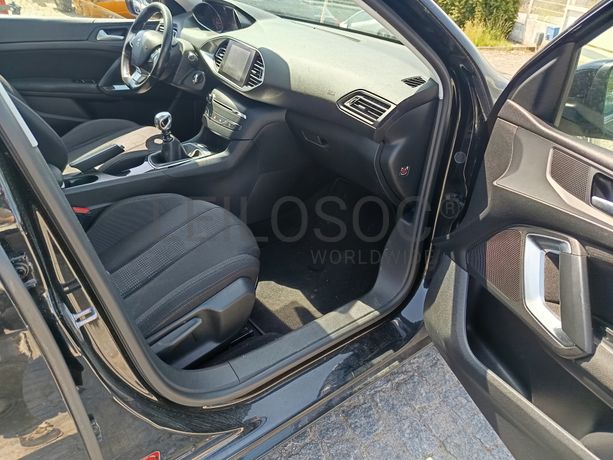 Peugeot 308 · Ano 2015