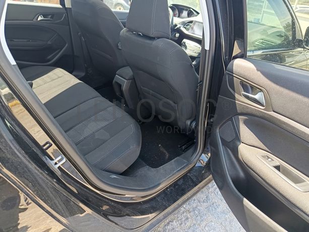 Peugeot 308 · Ano 2015