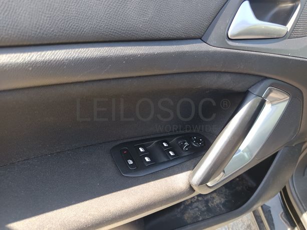 Peugeot 308 · Ano 2015