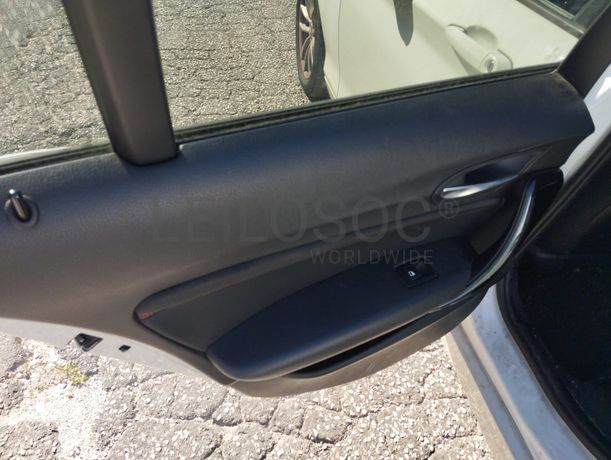 BMW 116 D · Ano 2016