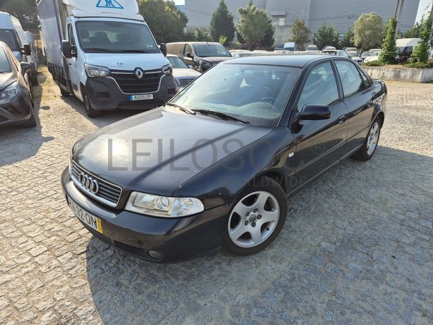 Audi A4 · Ano 2000
