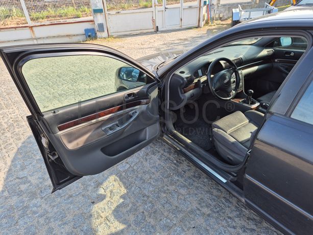 Audi A4 · Ano 2000