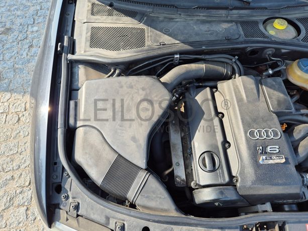 Audi A4 · Ano 2000