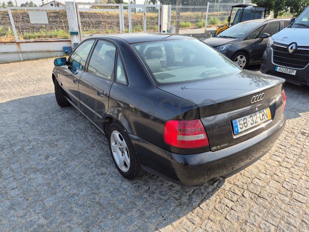 Audi A4 · Ano 2000