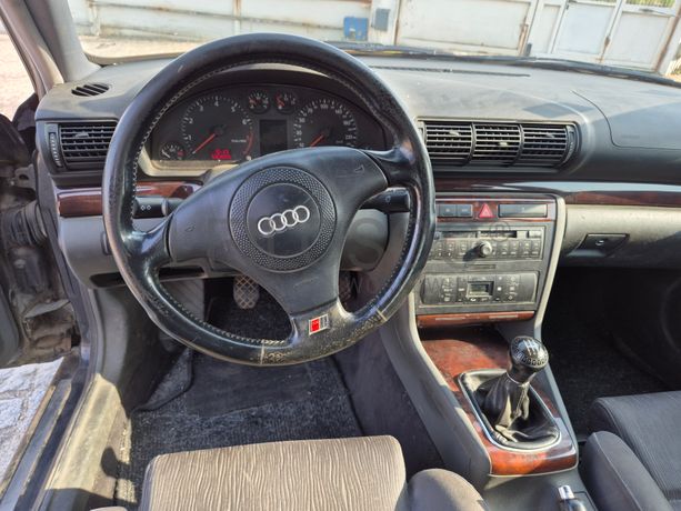 Audi A4 · Ano 2000