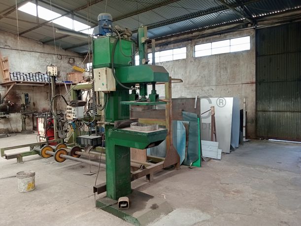 Aparelho de soldar · Banco de soldadura · Máquina de abrir virolas