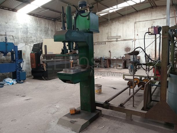 Aparelho de soldar · Banco de soldadura · Máquina de abrir virolas