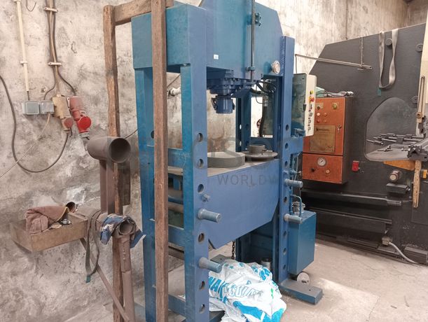 Prensa hidráulica · Aparelho de soldar