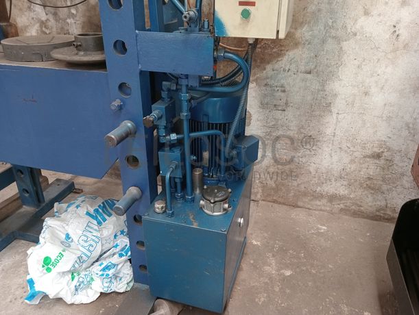 Prensa hidráulica · Aparelho de soldar