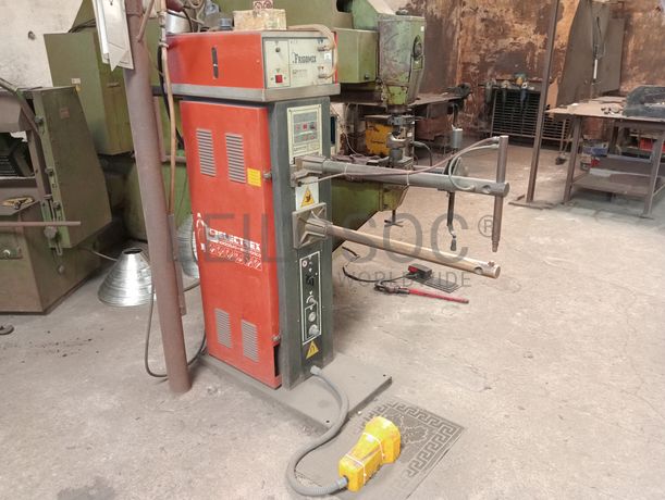 Máquina de soldar · Serrote de disco