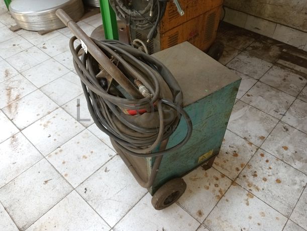 Aparelhos de Soldar · Máquina · Porta Paletes