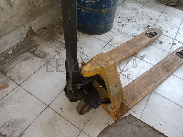 Aparelhos de Soldar · Máquina · Porta Paletes