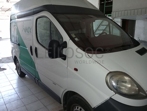 Opel Vivaro 1.9 CDTI · Ano 2006