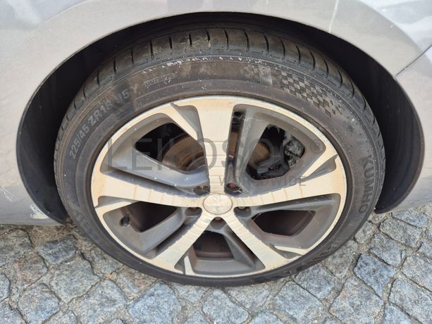 Peugeot 308 SW · Ano 2015