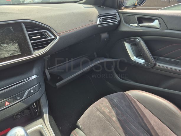 Peugeot 308 SW · Ano 2015